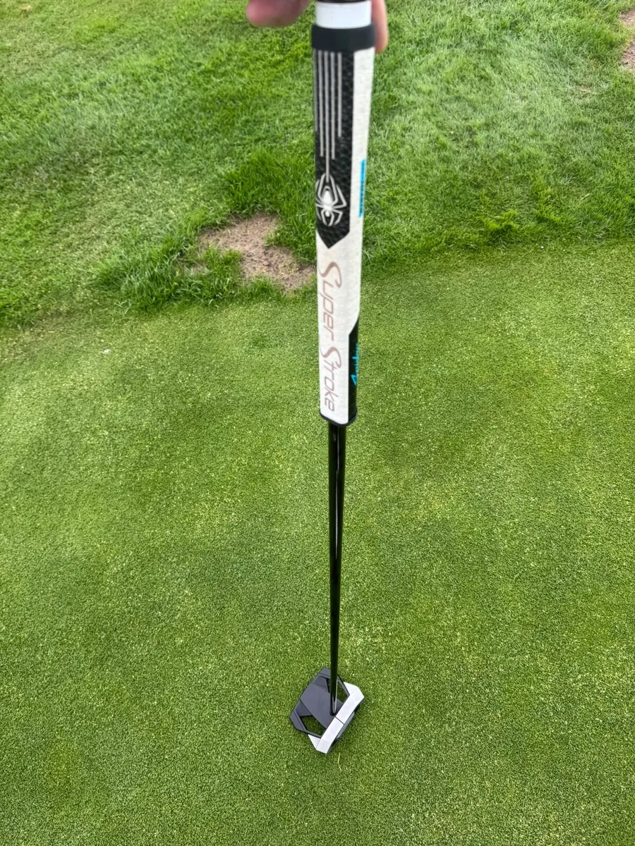 Taylormade Spider 5KZT 35inch” Right Handed - Image 4