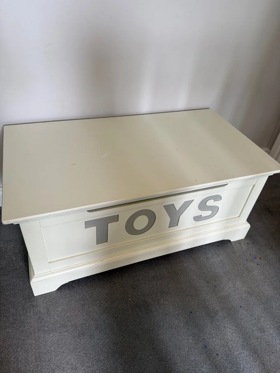 Wooden Toy Box - Image 1