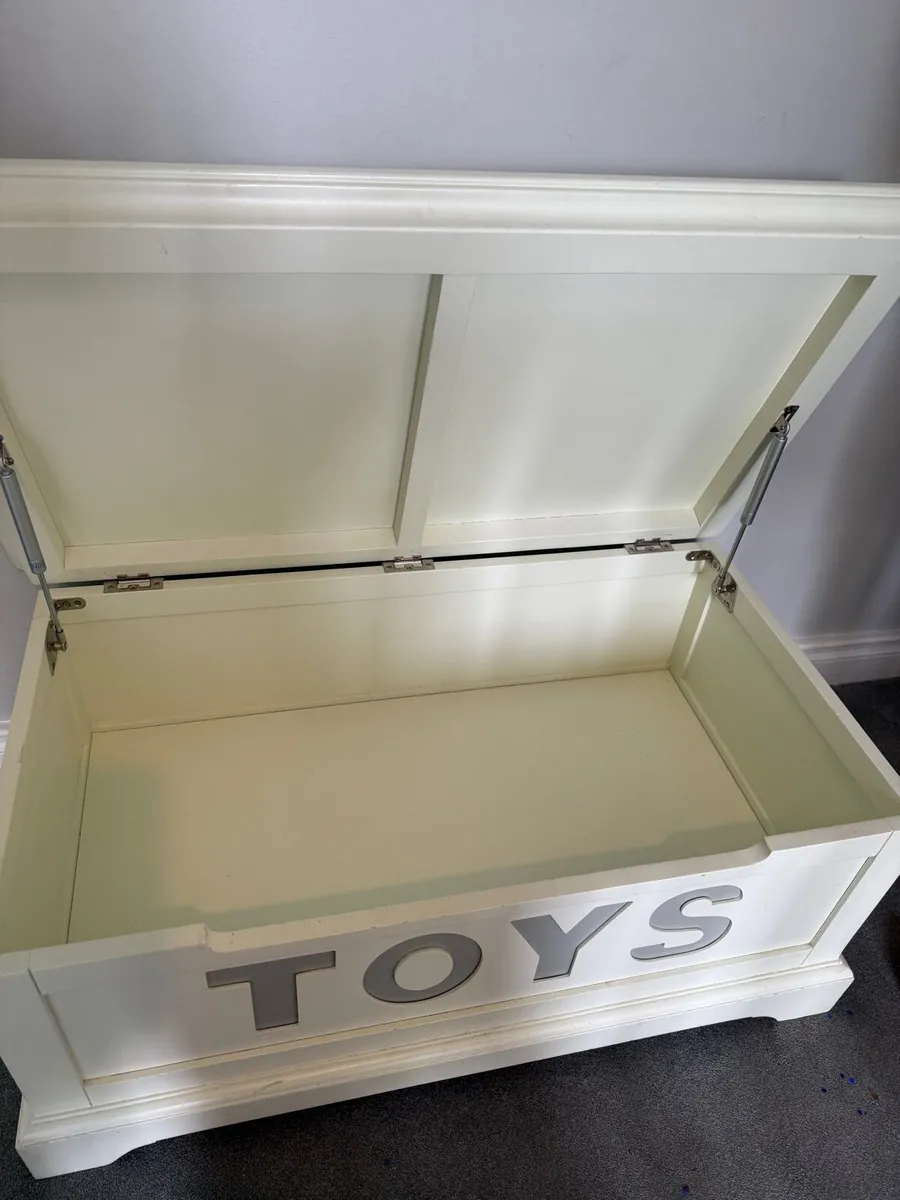Wooden Toy Box - Image 2