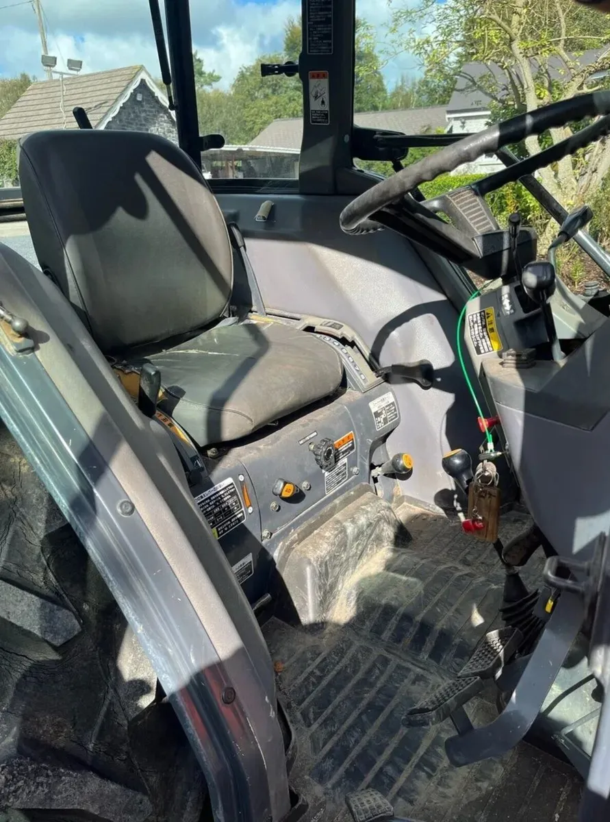 Kubota GL321 Tractor - Image 2