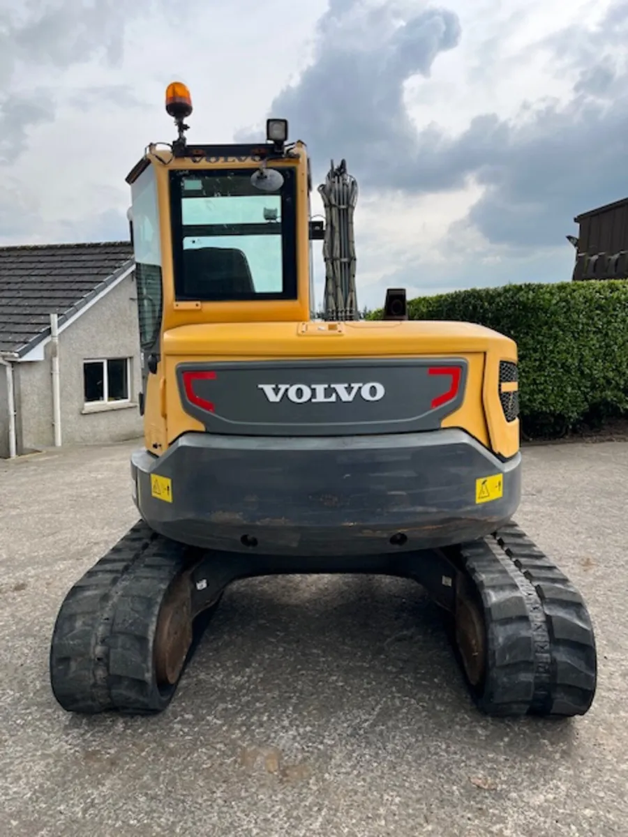 2015 Volvo ECR 88D Excavator - Image 2