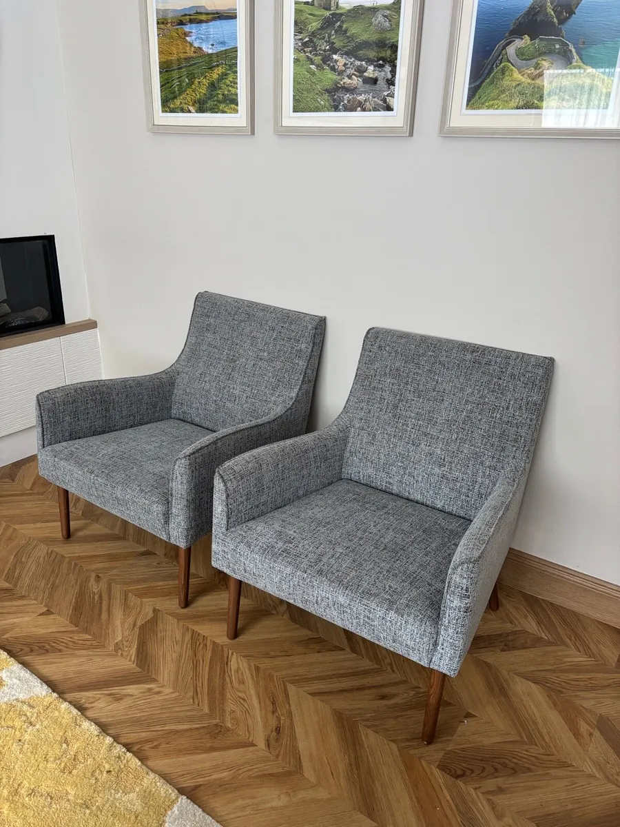Armchairs (Pair) - Like New, excellent condition! - Image 1