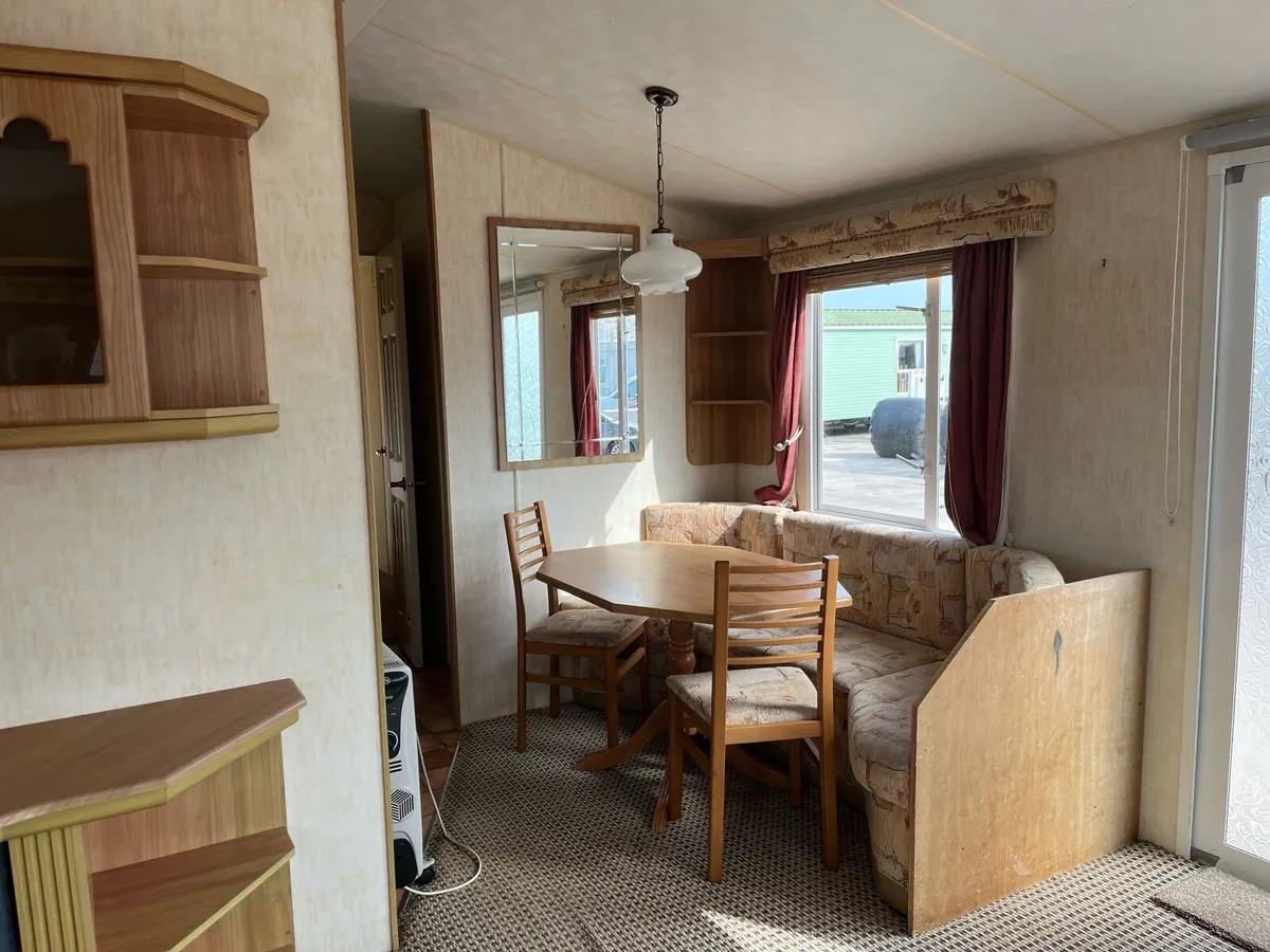 Salisbury mobile home - Image 4