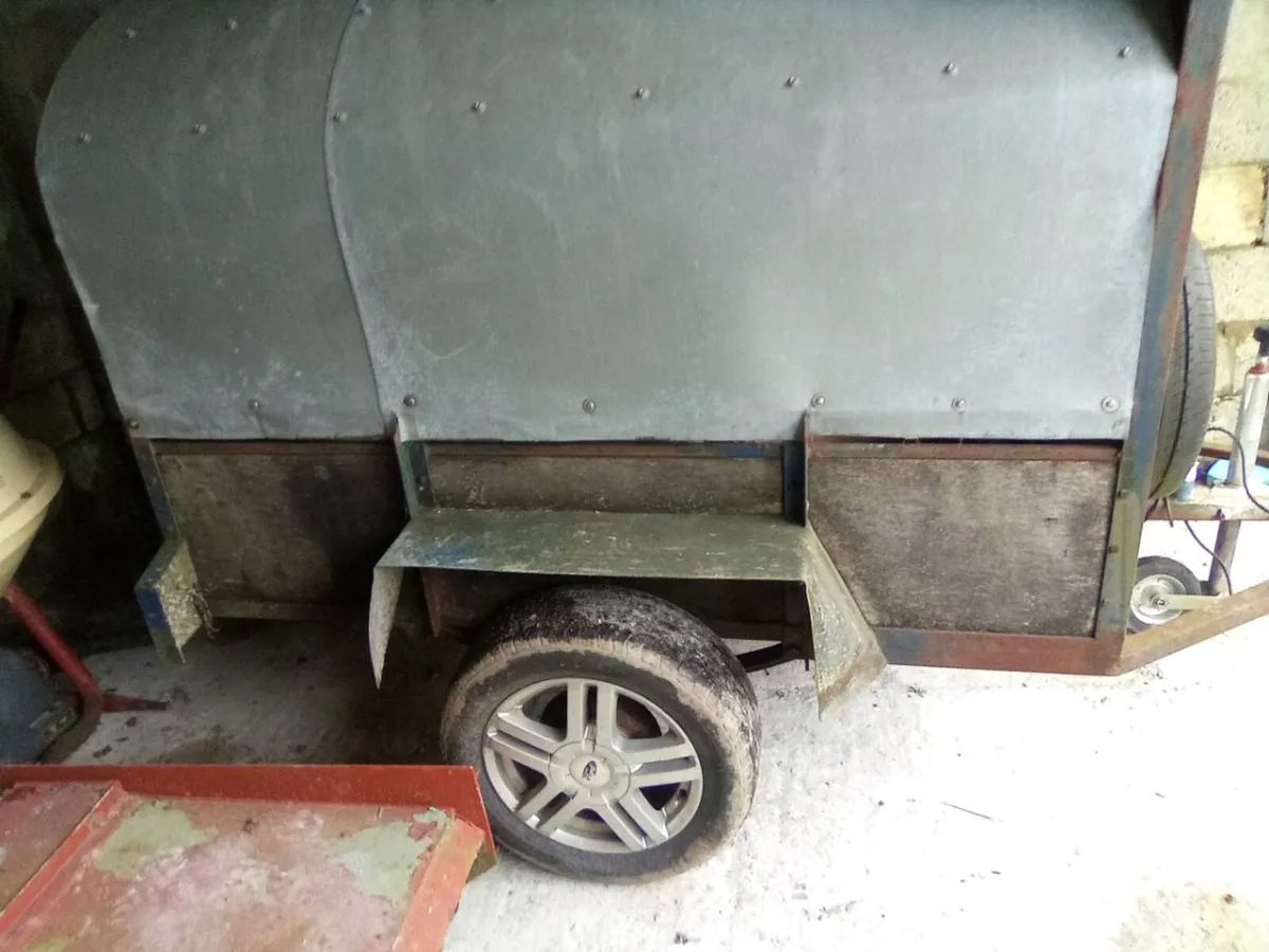 Box.  Trailer - Image 2