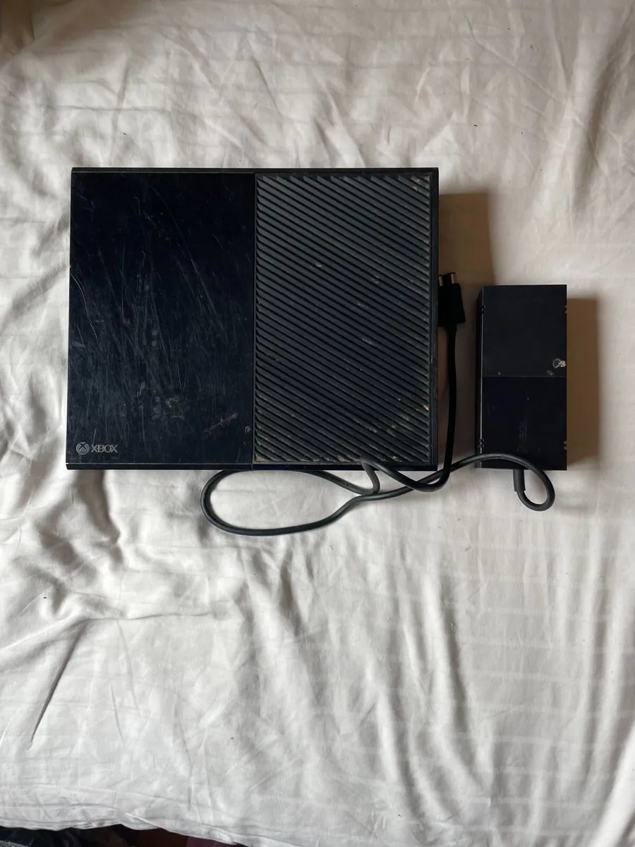 Xbox One + Controller + Xbox 360 (Spare/Repair) - Image 1