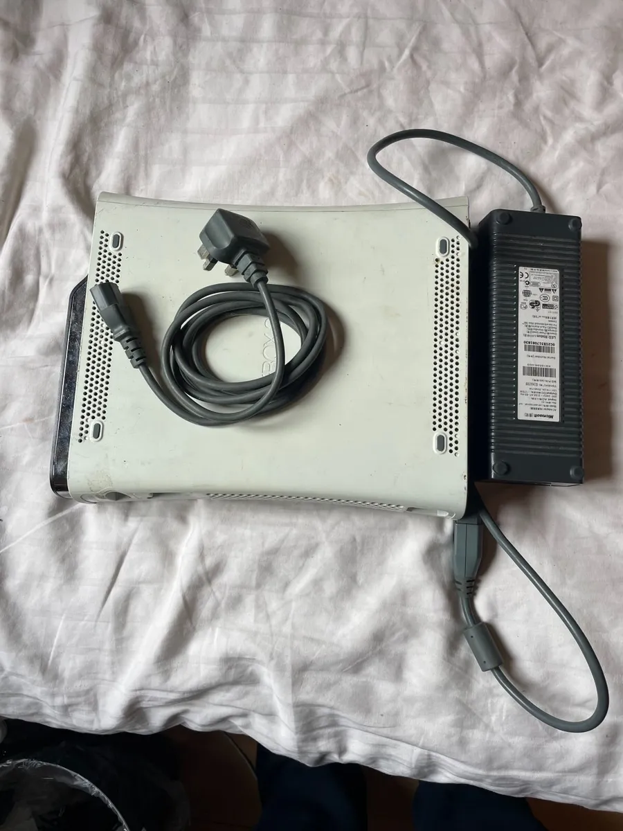 Xbox One + Controller + Xbox 360 (Spare/Repair) - Image 2