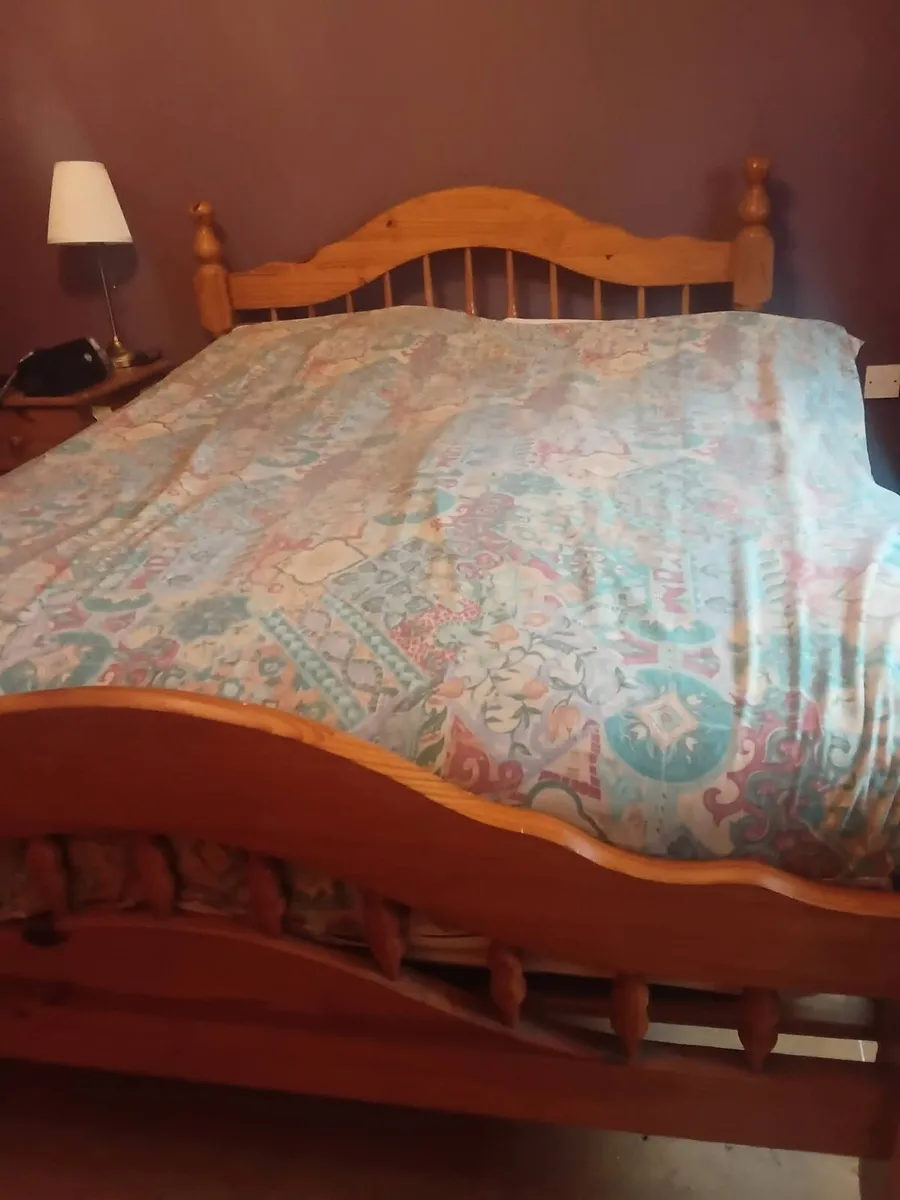 Bedroom furniture - Image 3