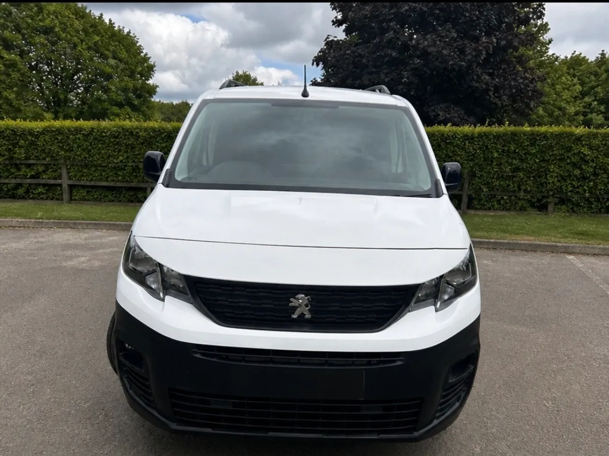 Peugeot Partner Mint condition. VAT INCLUDED - Image 1