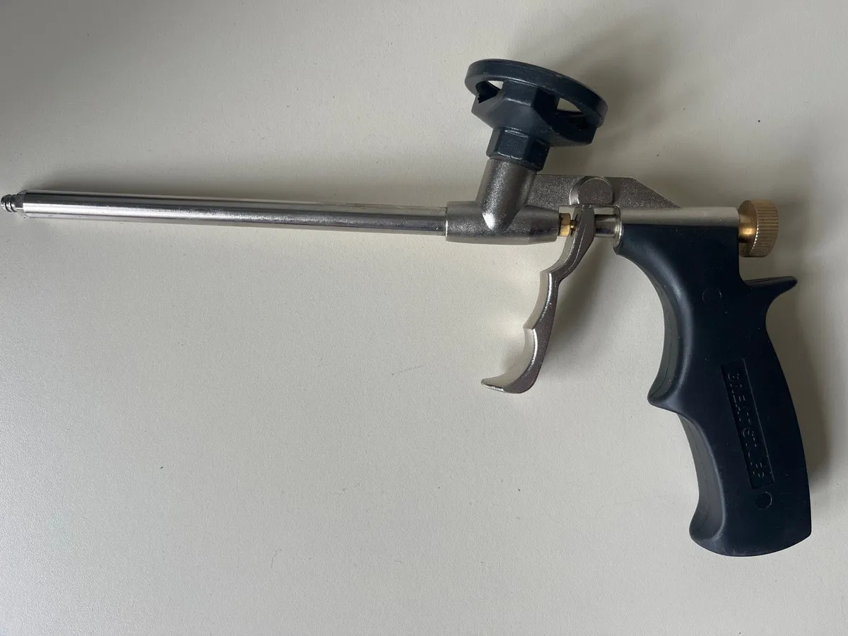 A new polyurethane (PU) foam applicator - Image 2
