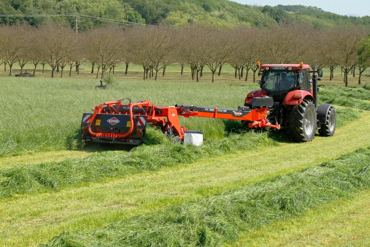 KUHN FC3161 TCD RA 10' MOWER CONDITIONER + GROUPER - Image 1