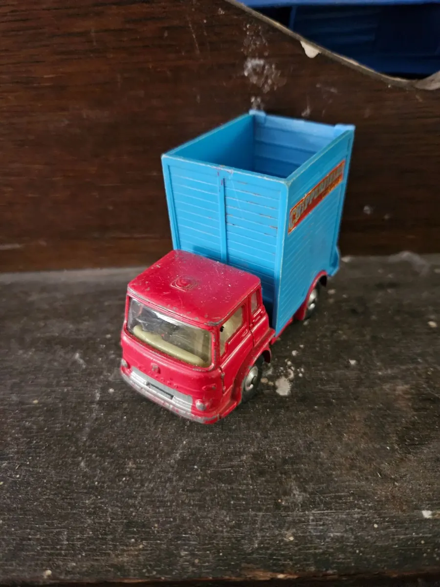 Corgi 1970's Chipperfields Circus Truck - Image 1