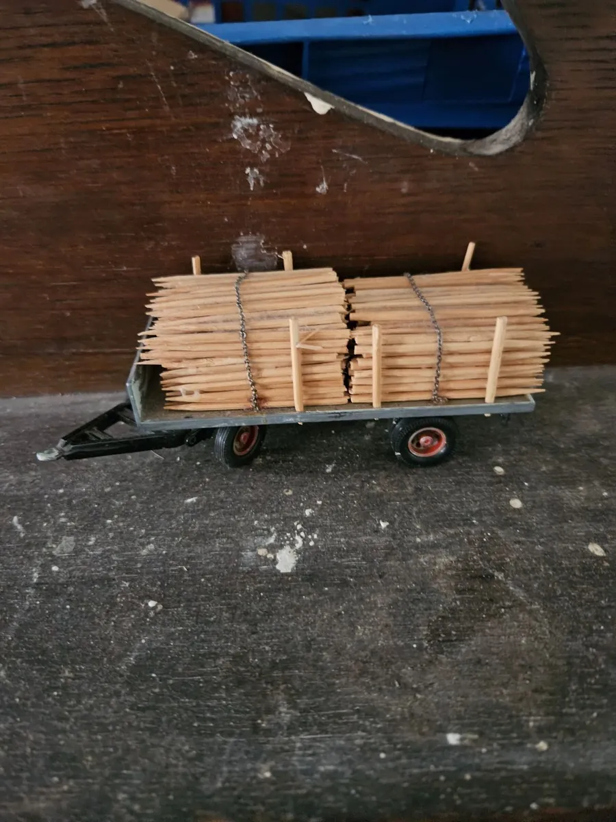 Corgi Code3 Wood Trailer - Image 2