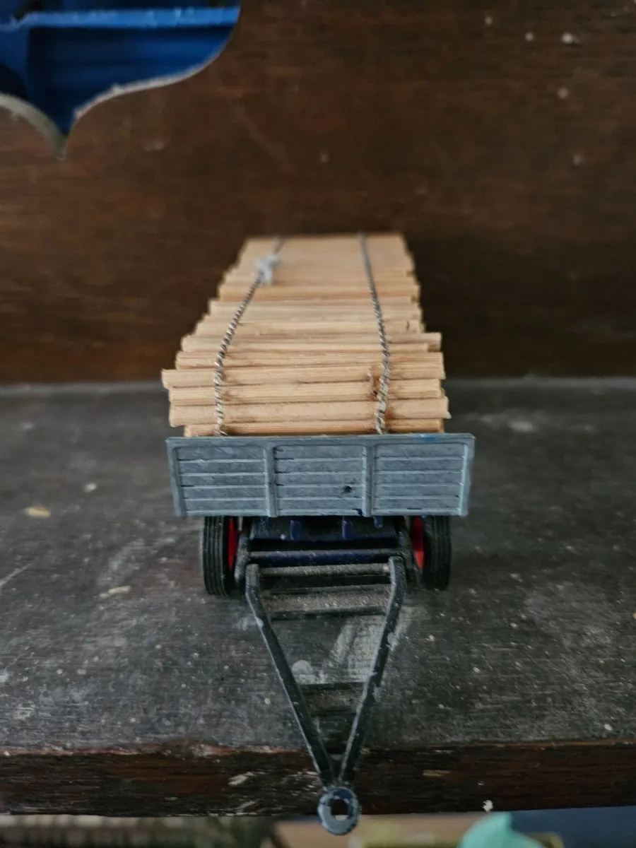 Corgi Code3 Wood Trailer - Image 3