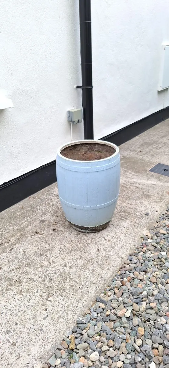 Barrel garden planter - Image 2