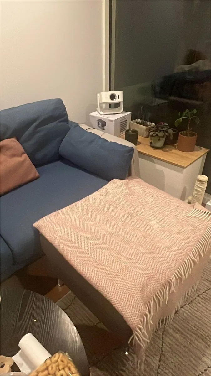 Couch foot rest - Image 1