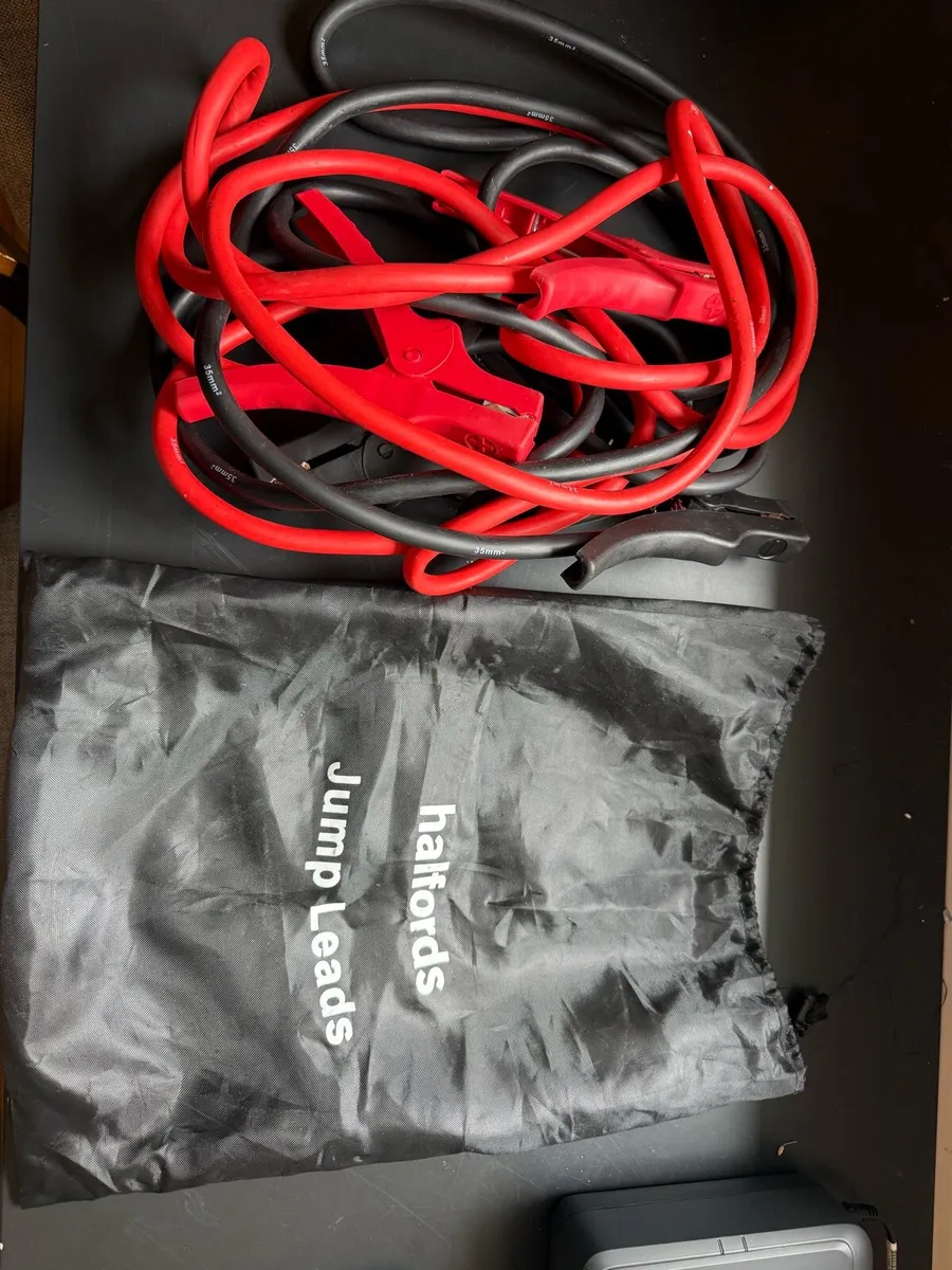 Car jump leads - Image 1