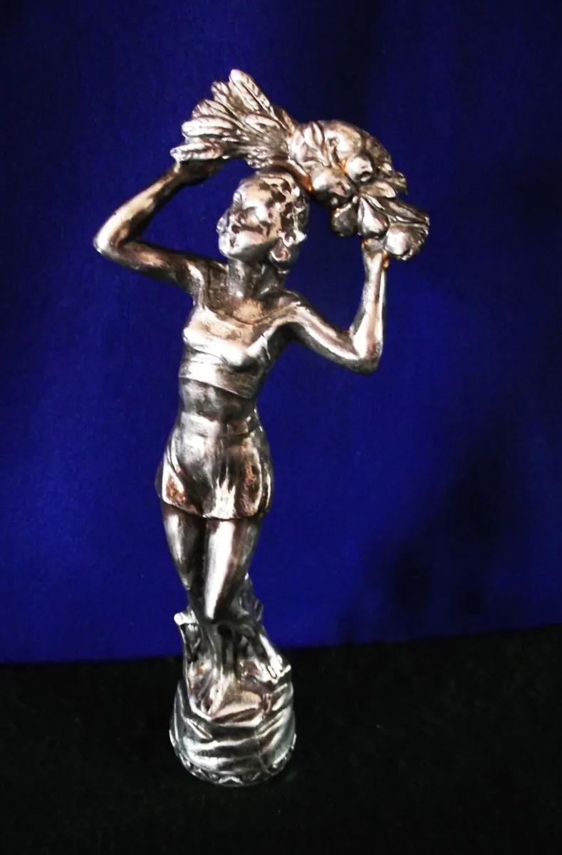 Small Metal Statuette - Image 1