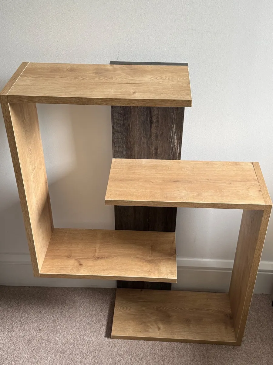 Wall shelving unit - Image 1