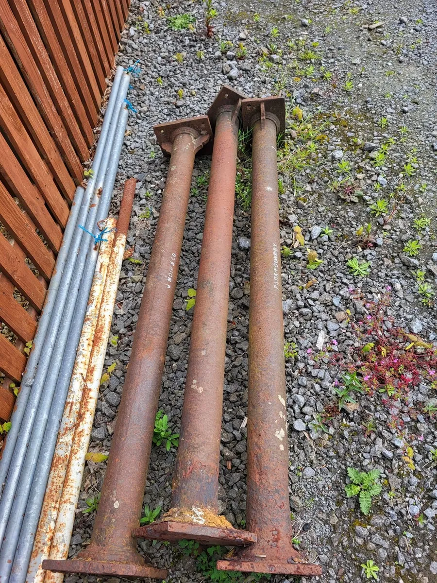 Cast Iron Columns J Moir & Co, Park Foundry - Image 1