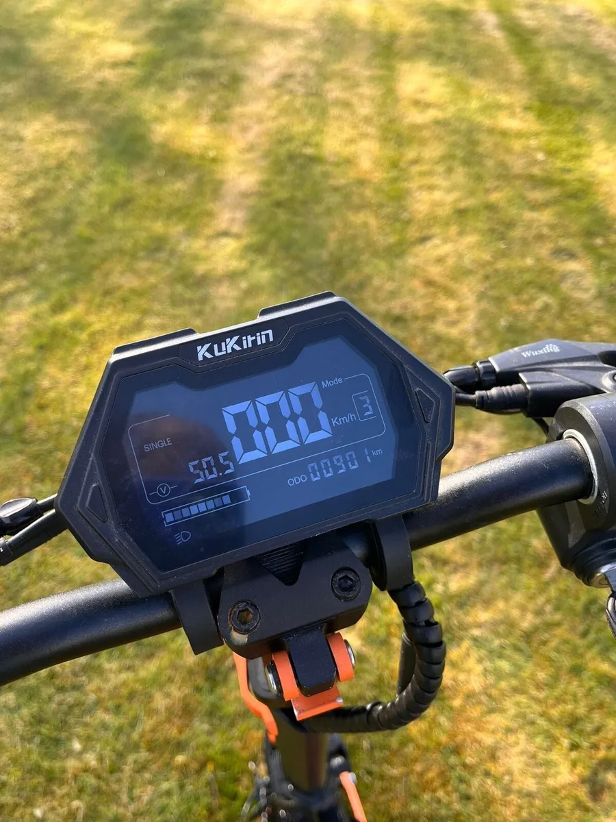 Kukirin electric scooter - Image 2