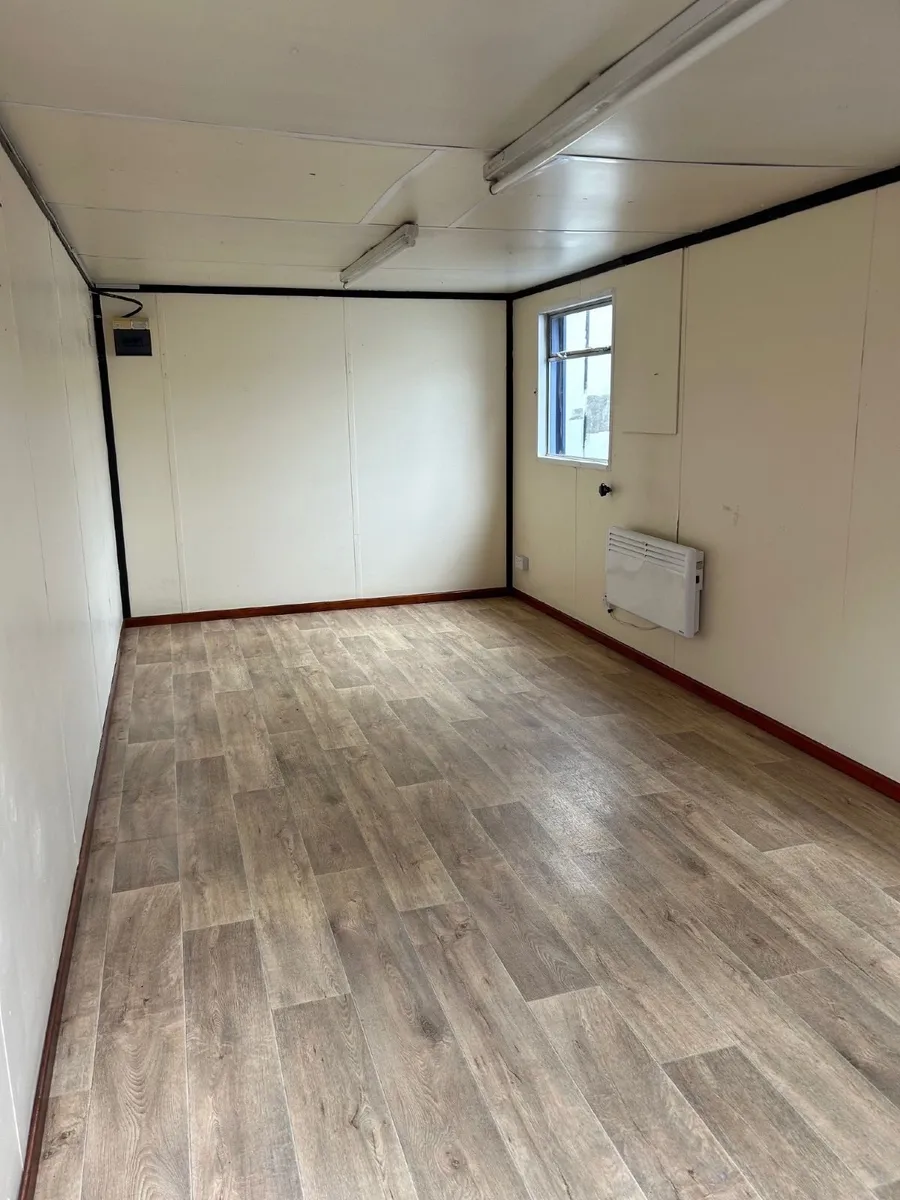 Used 20' x 10' Used AV For Sale / Rent - Image 2