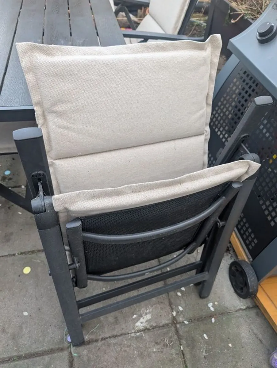 Garden Table with Reclining Chairs - Image 3