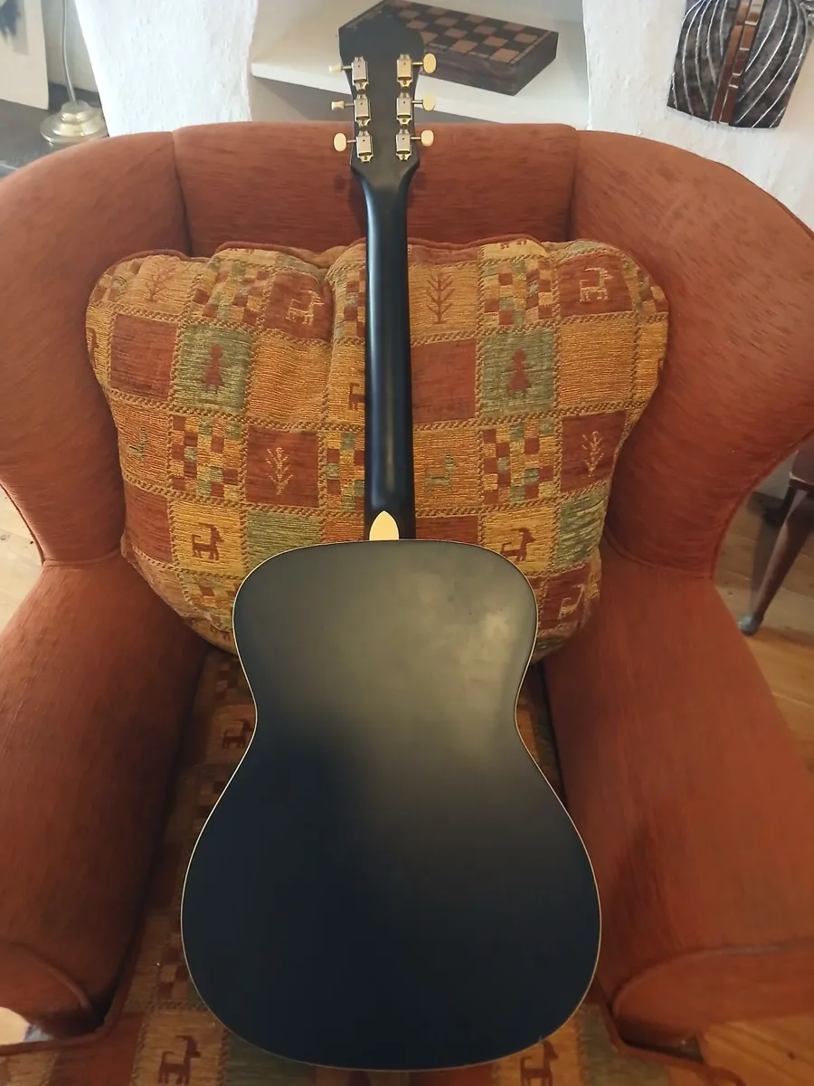 Acoustic Guitar - Image 3