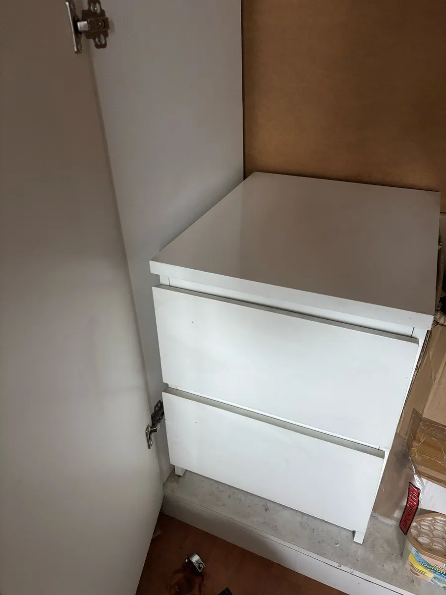 Wardrobe - Image 4
