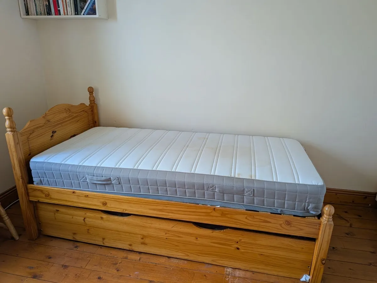 Single bed frame with roll out bed underneath - Image 2
