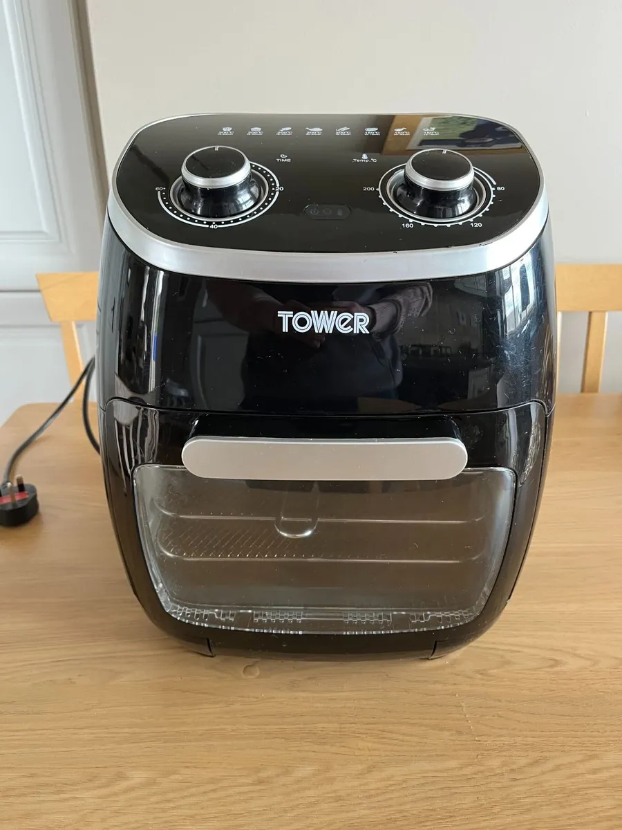 Tower XpressPro 5-in-1 Air Fryer Oven – 11 Litre - Image 1