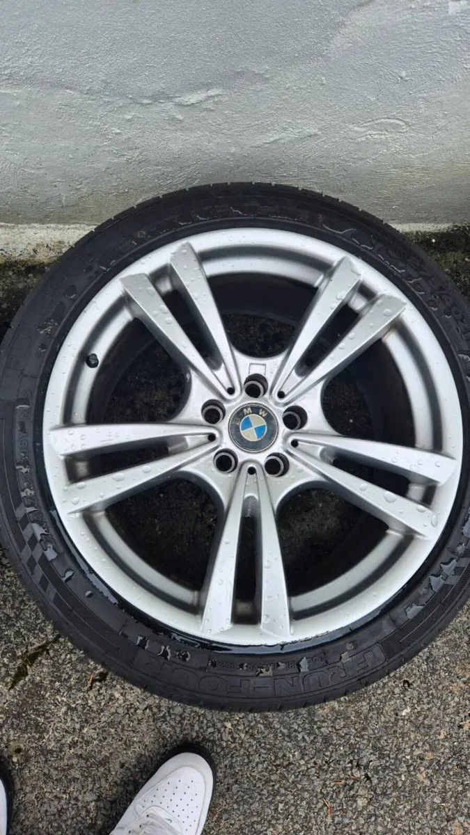 Bmw x5 m alloys - Image 2