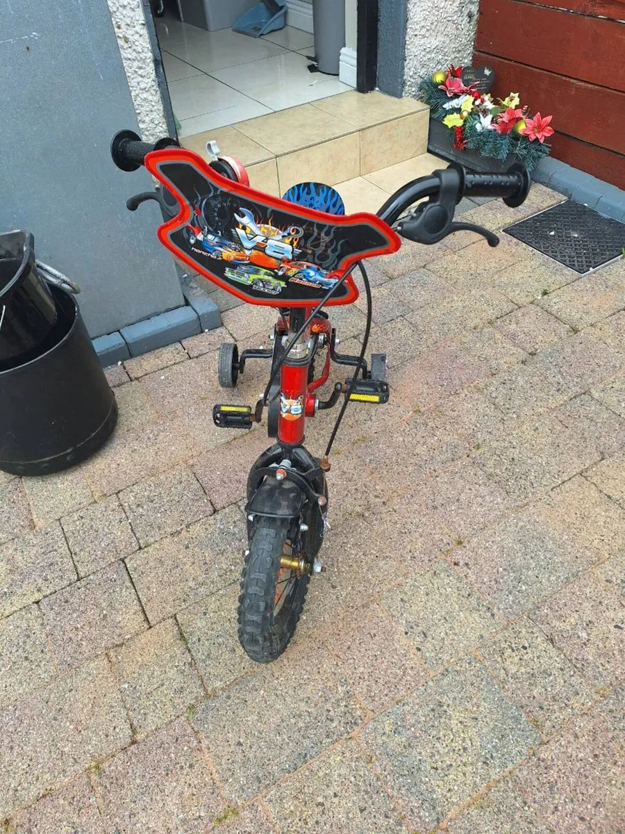 Childs bike - Image 1