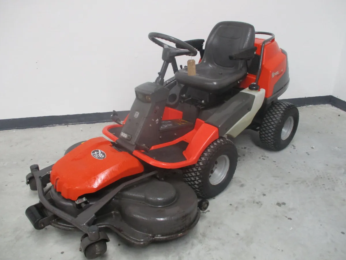 Husqvarna Rider Mower R422 Ts AWD - Image 4