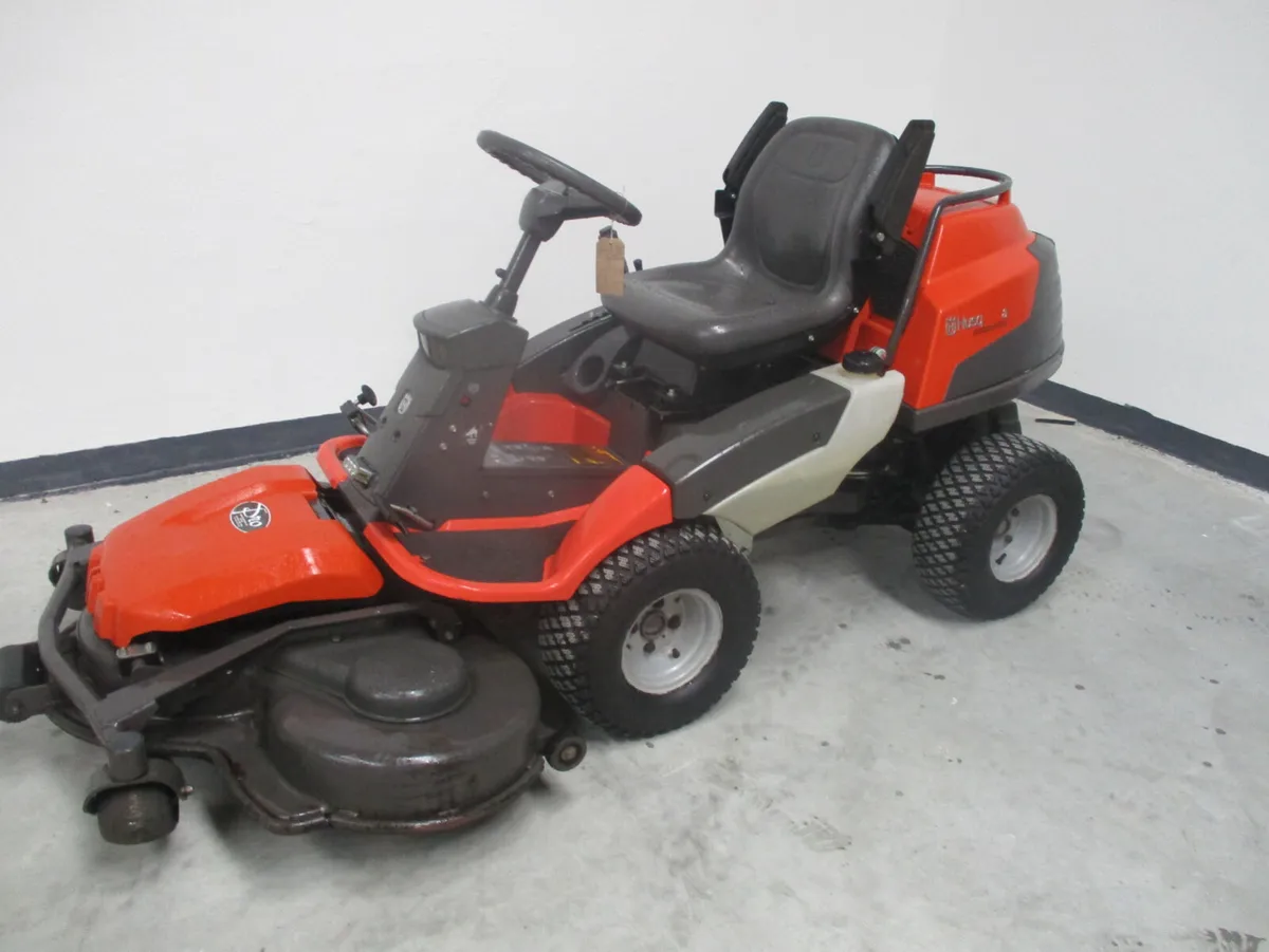 Husqvarna Rider Mower R422 Ts AWD - Image 1