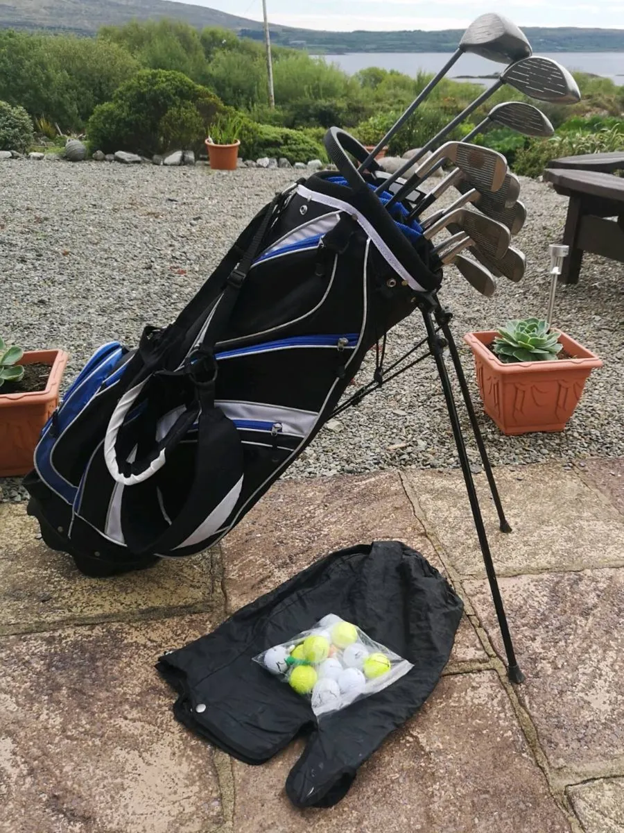 Gents Sets, 9 irons, 3 woods, putter & bag - Image 1