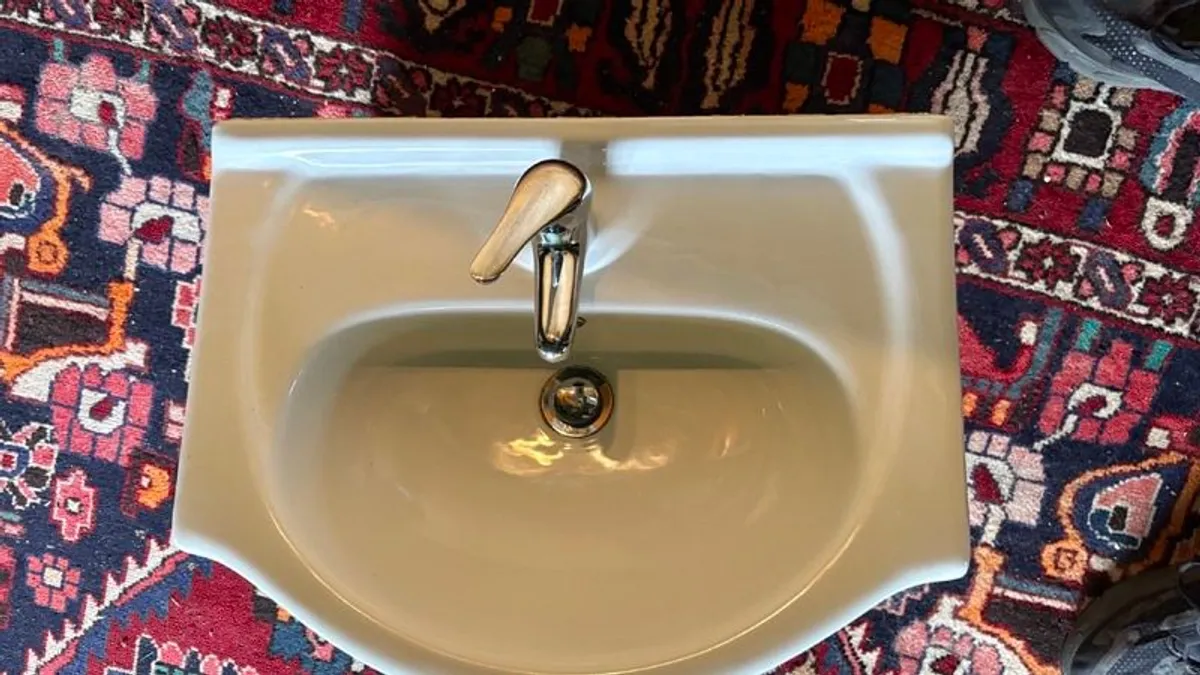 Wash hand basin - Image 3