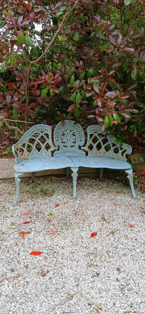 Cast Iron Garden bench - Image 1