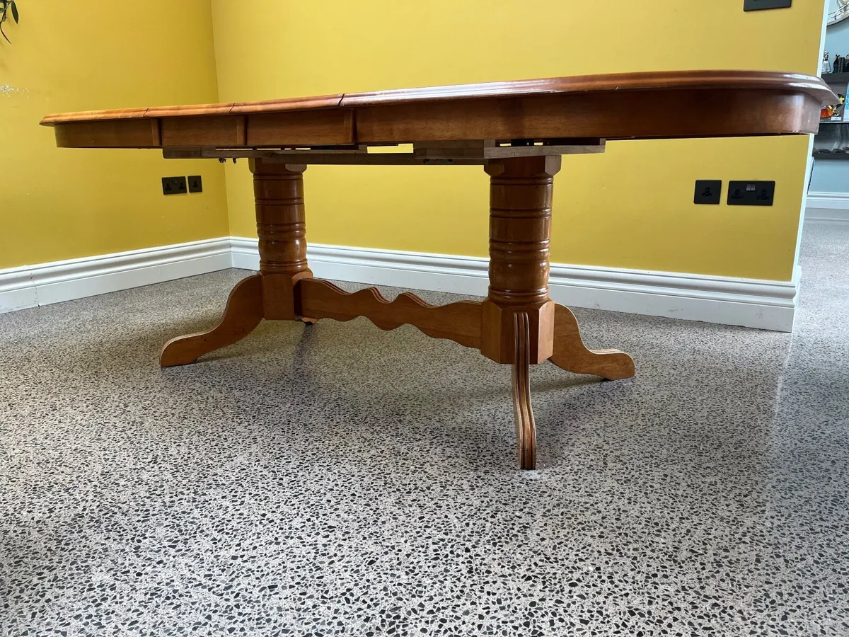 Dining table - Image 4