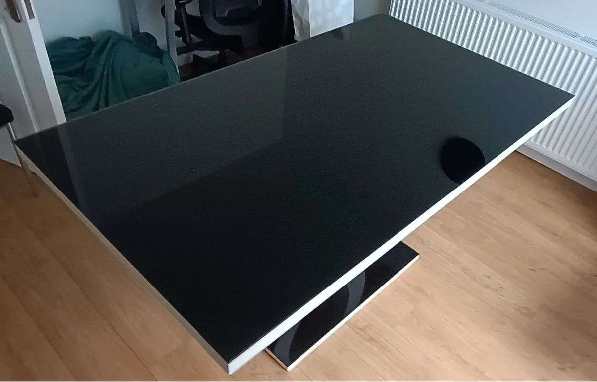 Glass Kitchen Table - Image 4