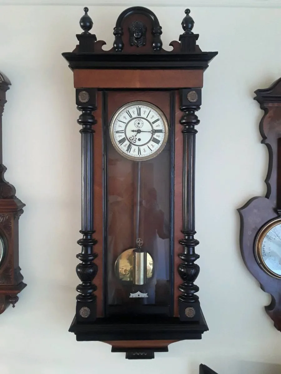 ANTIQUE  WALL CLOCK.