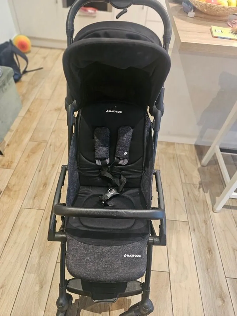 Maxi Cosi Stroller - Image 1