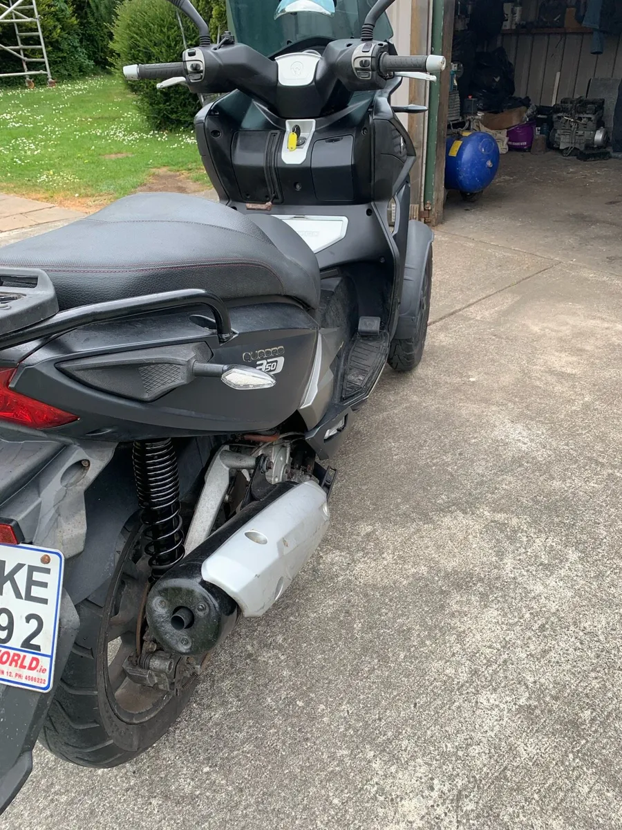Quadro 350cc scooter - Image 3