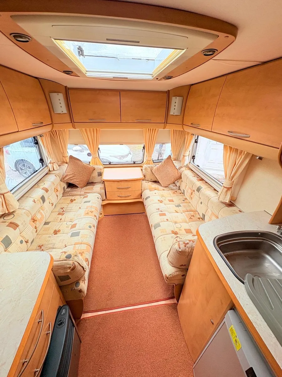 Bailey Senator 2/3 berth with remote motor mover, - Image 3