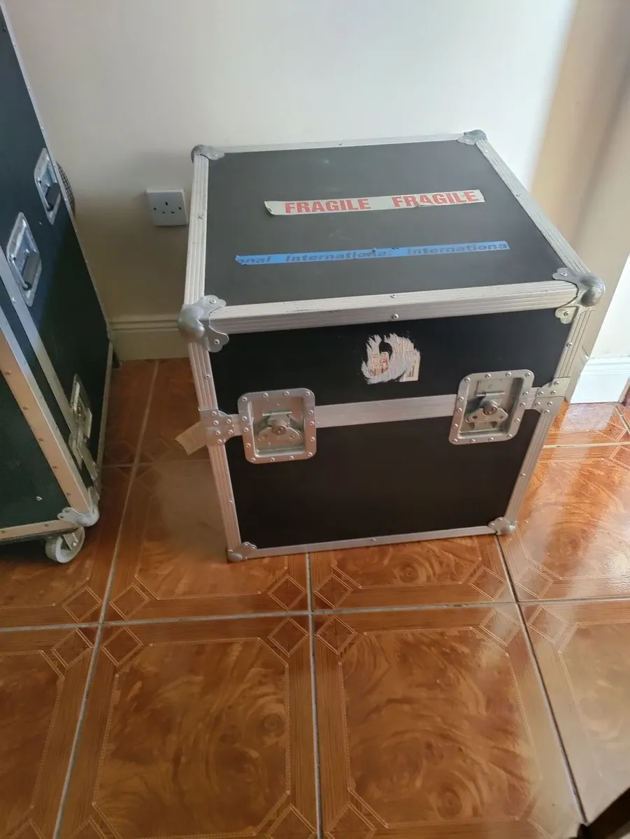 Music storage trunks - Image 3