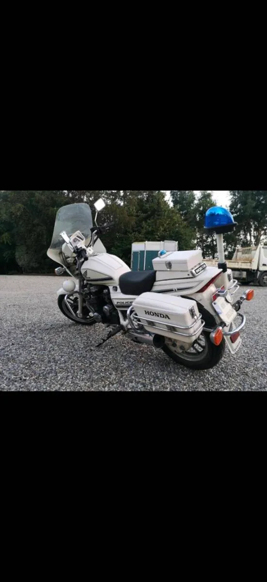 Honda cbx750 police special - Image 2