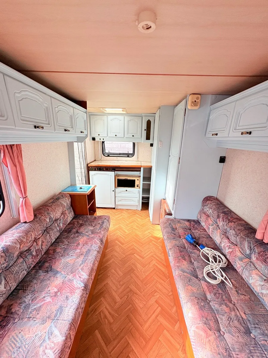 Freedom 2 berth lightweight caravan with awning - Image 4