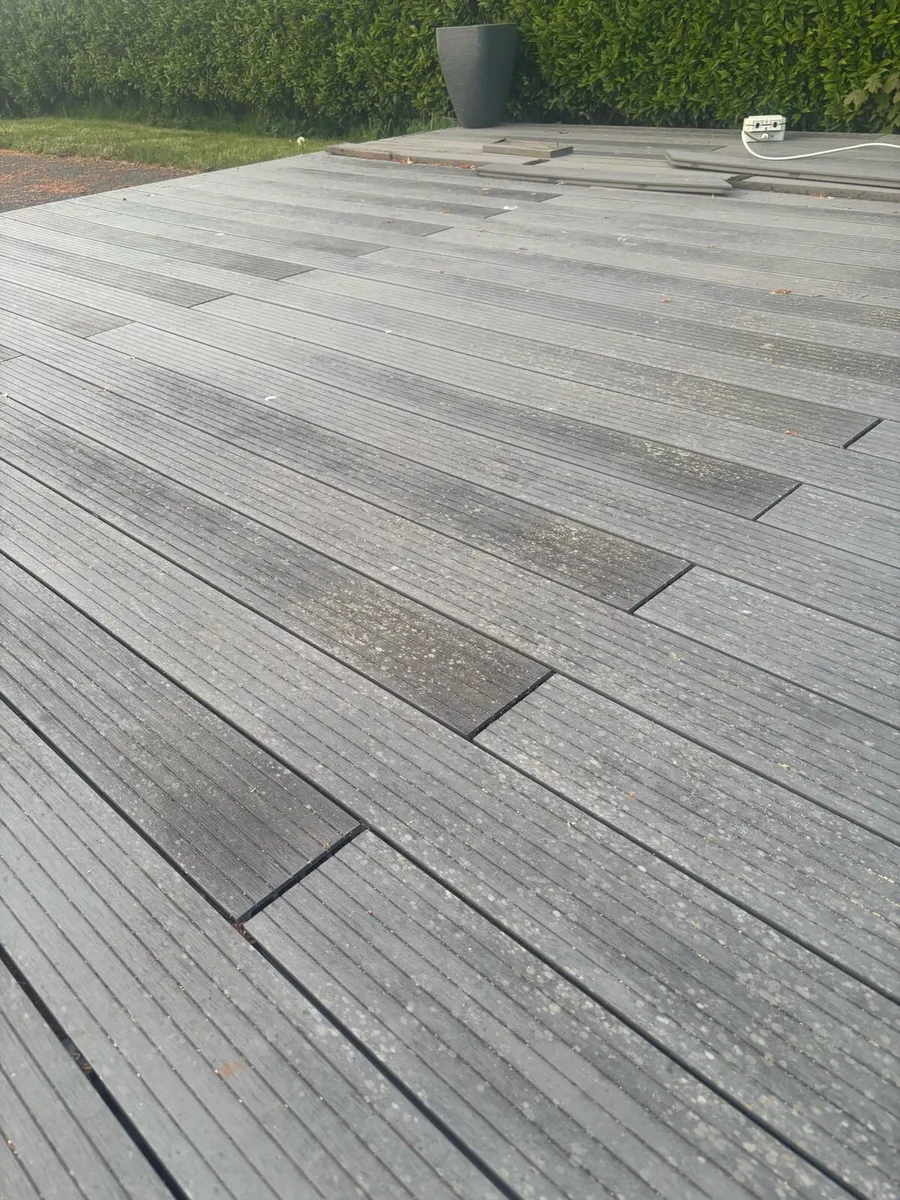 Composite decking - Image 1