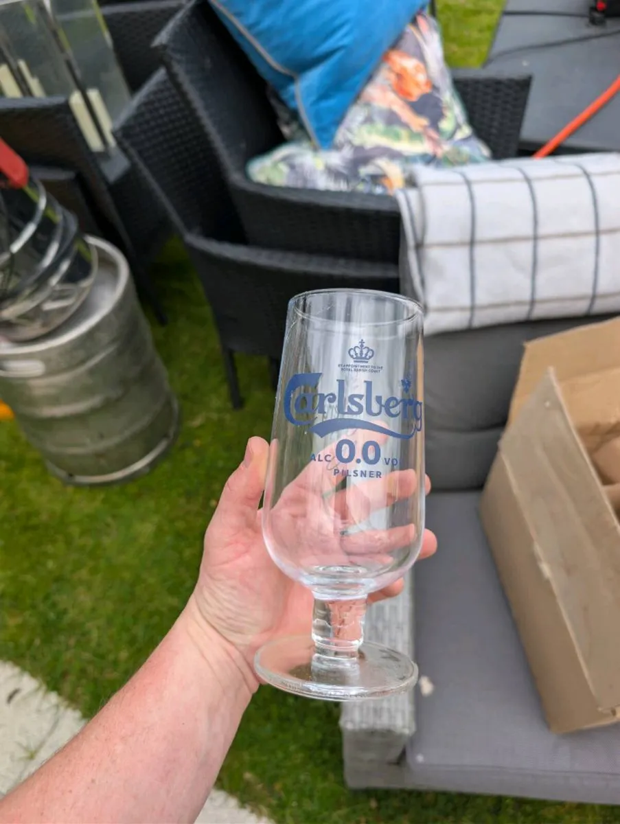 Pint glasses carlsberg