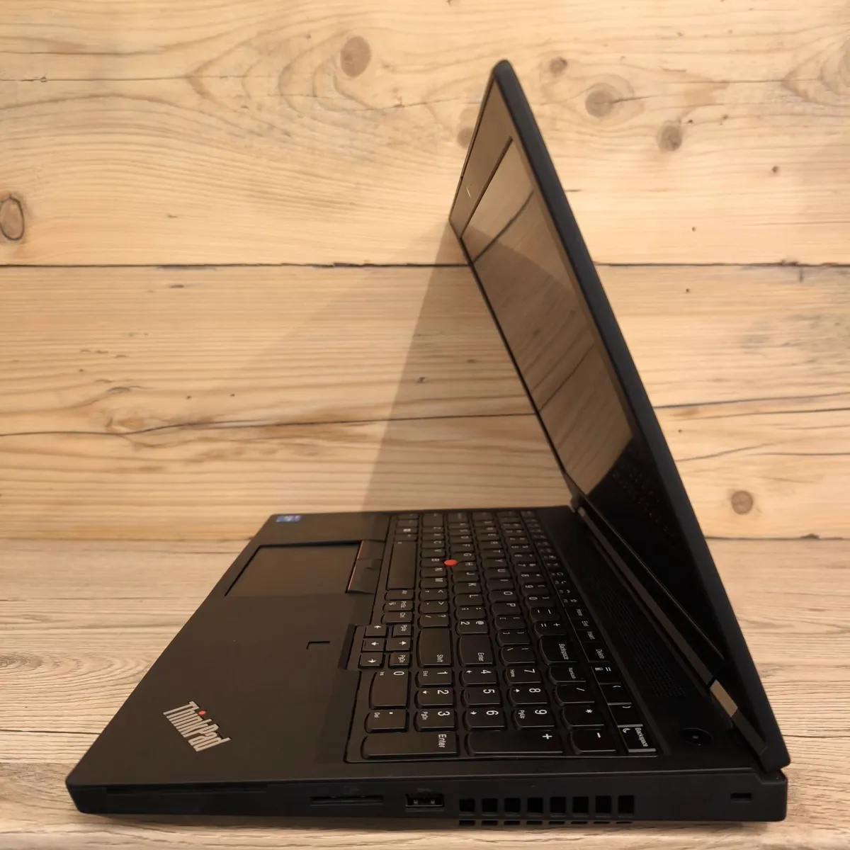 Lenovo P15 Gen 2 / I5-11th/ NVIDIA 4Gb/ Warranty/ - Image 3