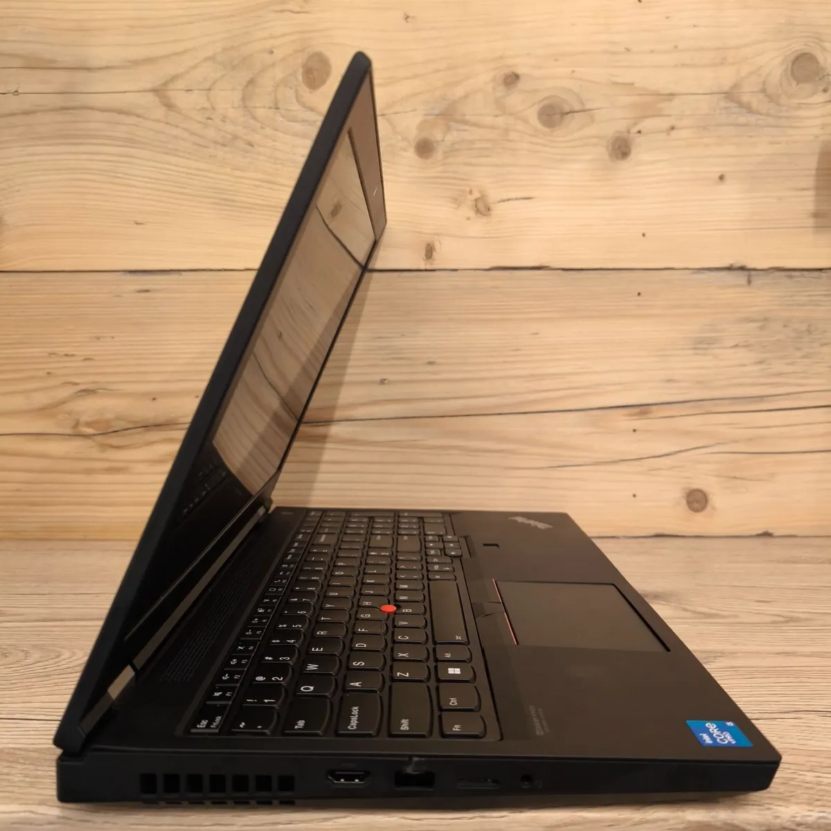 Lenovo P15 Gen 2 / I5-11th/ NVIDIA 4Gb/ Warranty/ - Image 2